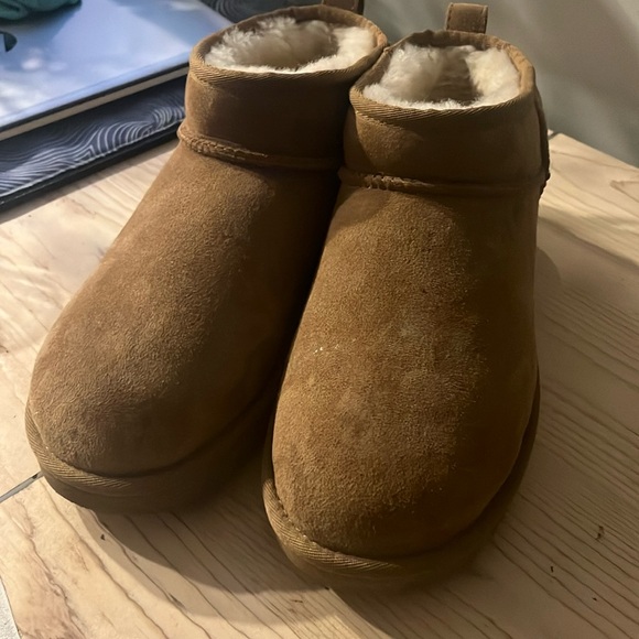 GREAT CONDITION UGG ULTRA MINI BOOTS SIZE 9 - Picture 5 of 7